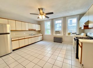 215 Endicott St #2, Boston, MA 02113