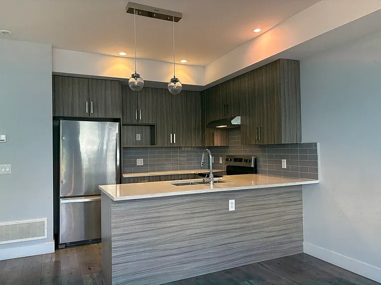 250 Nickel Rd #5 — Photo 5