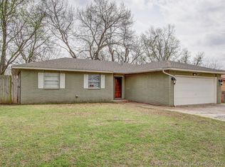 16438 E 1st St, Tulsa, OK 74108