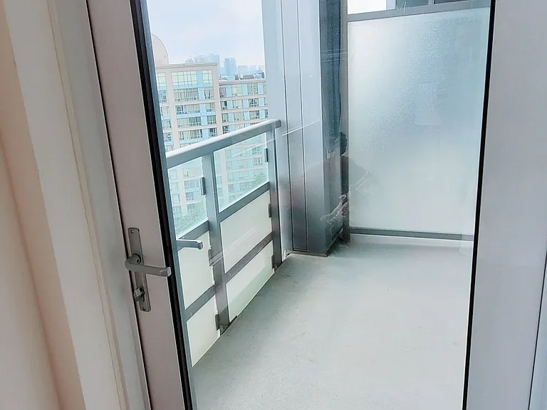 18 Graydon Hall Dr #1412 — Photo 9