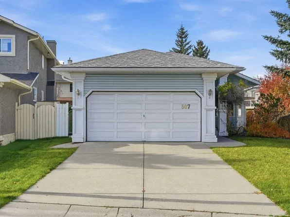 507 E Hidden Vale Pl NW, Calgary, AB T3A 5B7