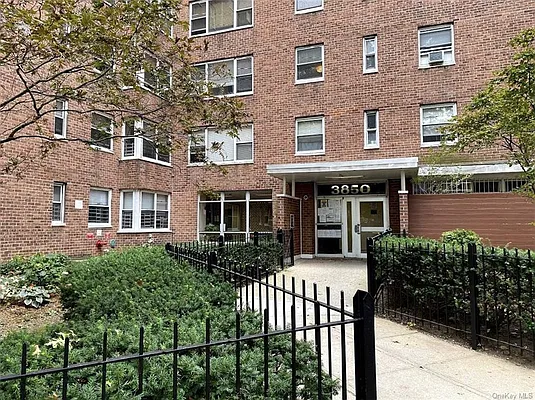 Sold by Robert E. Hill  | media 7