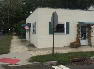 36 W Groveland Ave, Somers Point, NJ 08244
