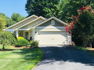 146 Fairway View Dr, Etowah, NC 28729