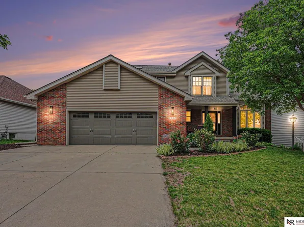 7700 Ali Dr, Lincoln, NE 68507