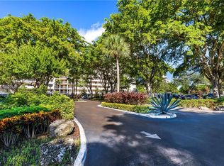 605 Oaks Dr APT 104, Pompano Beach, FL 33069