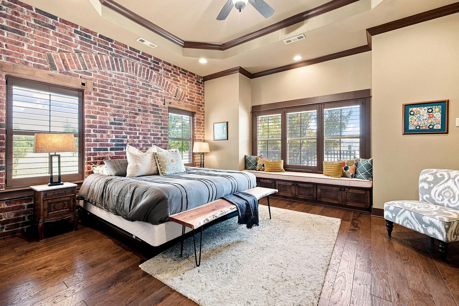 5 bed, 4.0 bath, 4165 sqft, $12,608 — Photo 3