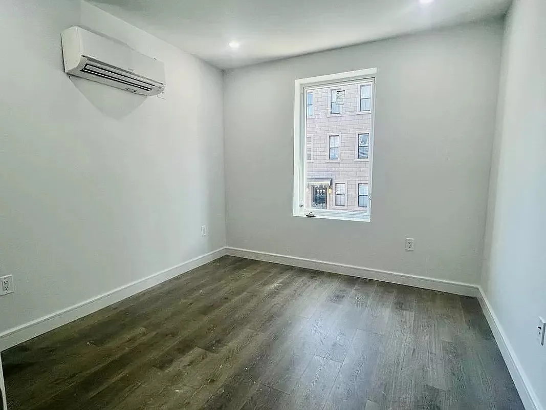 Building Photo - 155 Withers St #3B