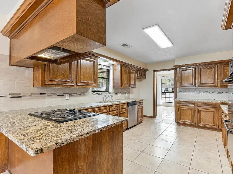 3339 Three Pines Dr — Photo 8