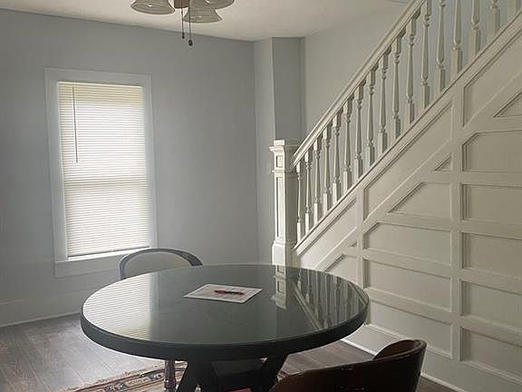3rd image of 206 S Highland Ave