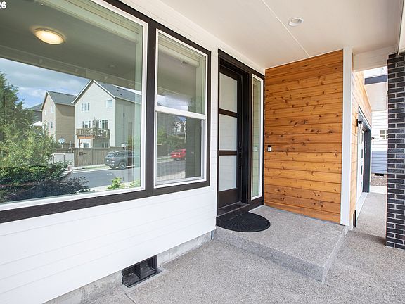 3rd image of 7353 NW Oakfern Dr