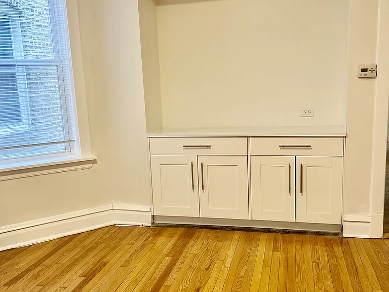 4242 N Damen Ave #1 — Photo 9