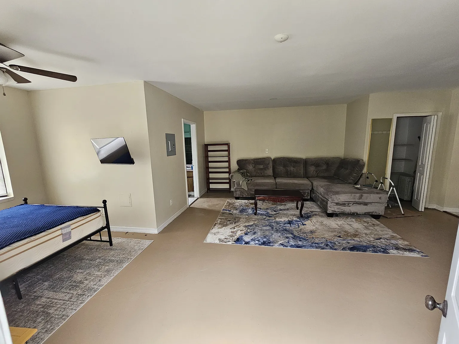 1 bed, 812 sqft, $900 — Photo 1