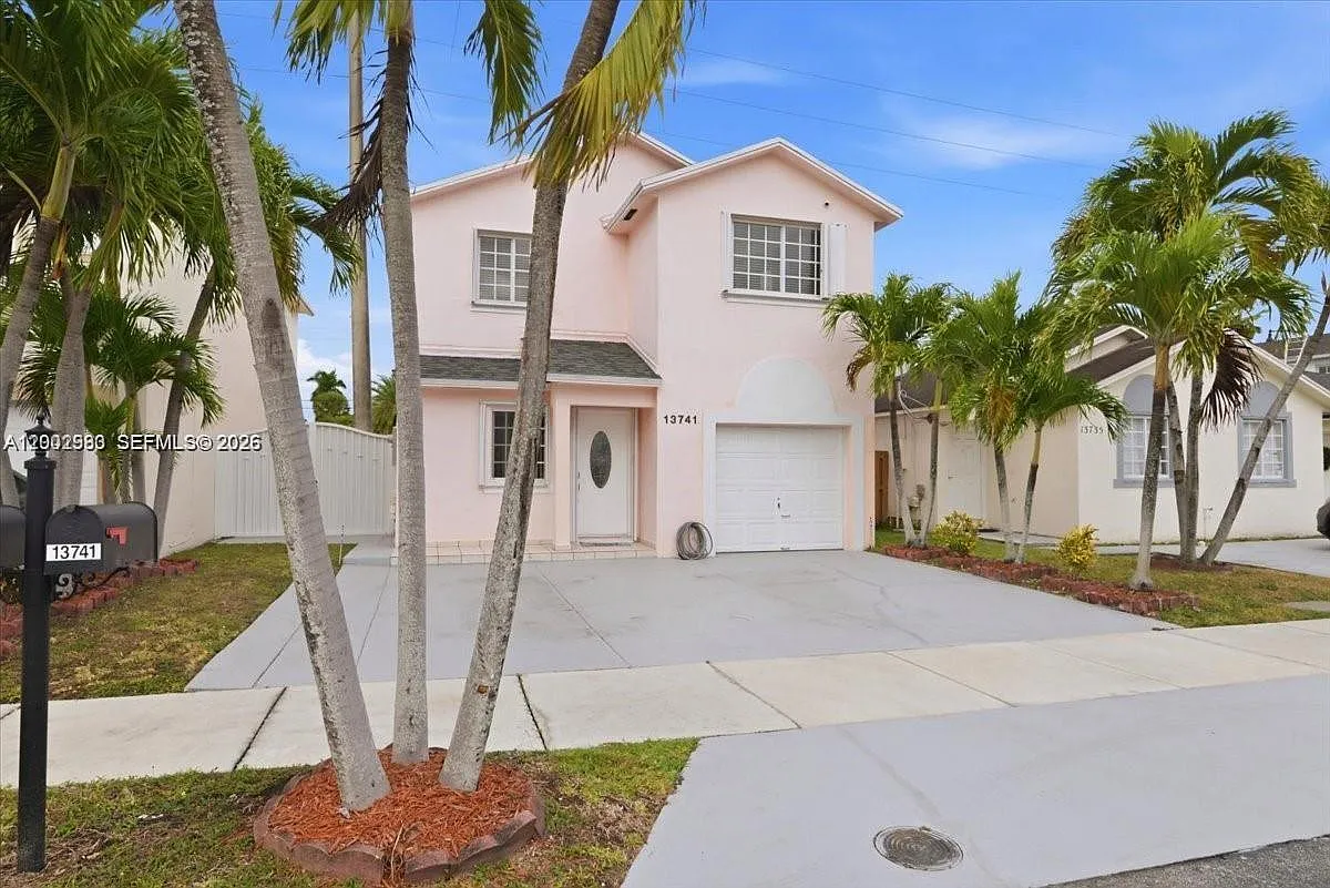 Building Photo - 13741 SW 160th Ter