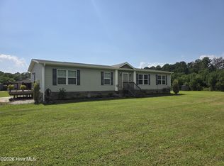 873 Pameter Road, Hallsboro, NC 28442