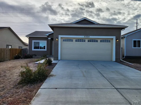 5224 Gannet Ln, Pueblo, CO 81008