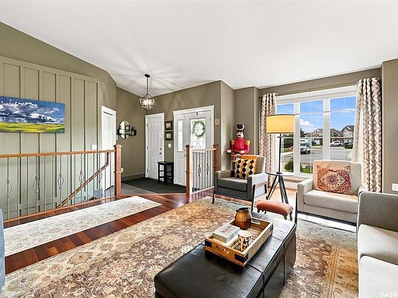 5th image of 226 BROOKDALE CRESCENT