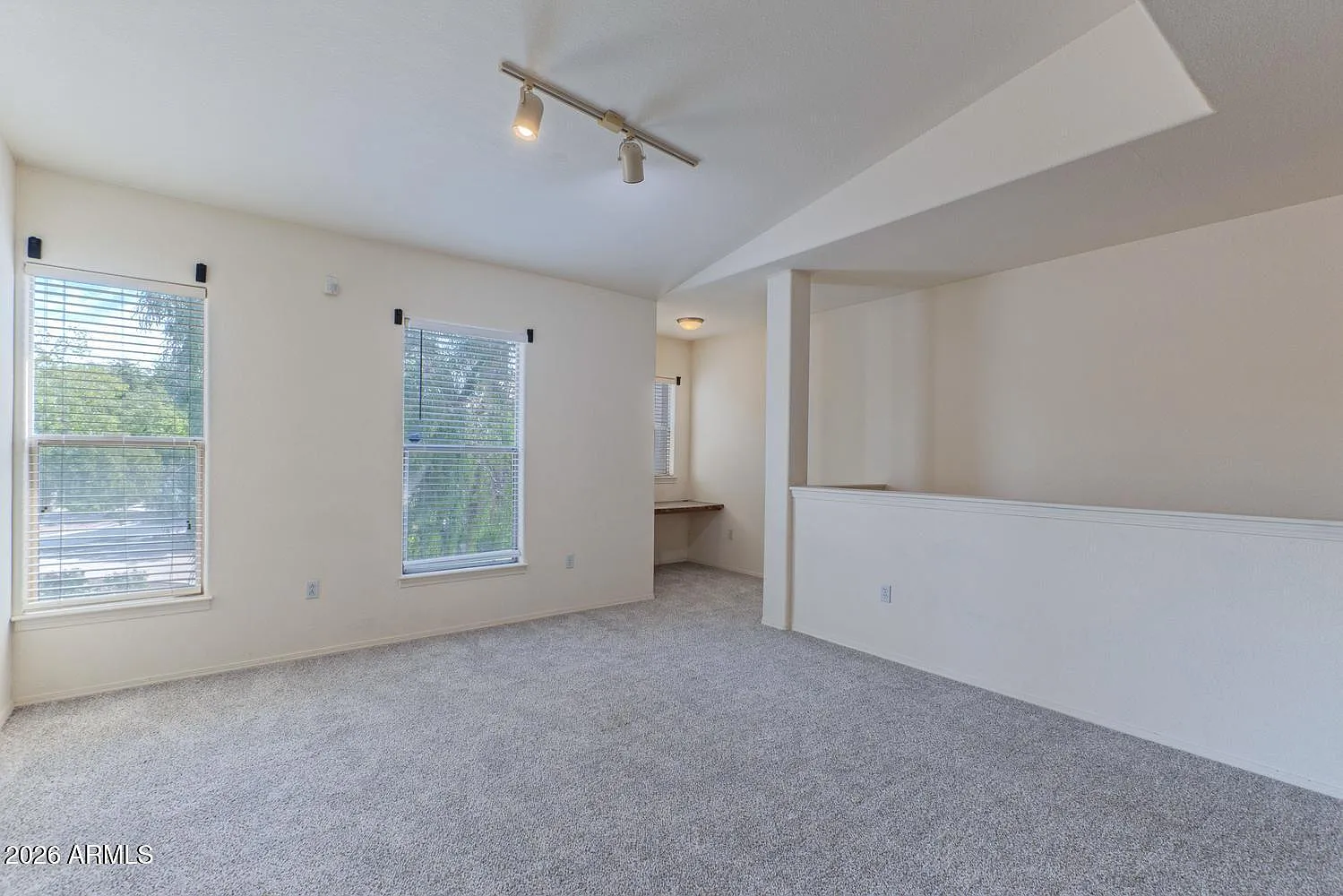 2 bed, 1.0 bath, 950 sqft, $1,600 — Photo 4