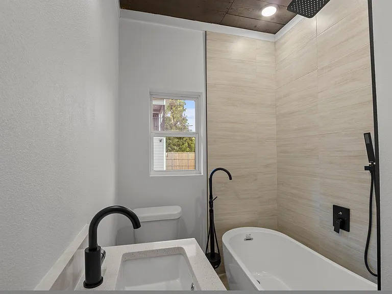 603 W Brooklyn Ave — Photo 6