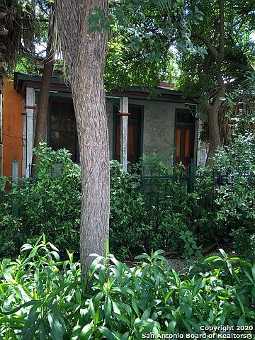 1st image of 116 Camargo St