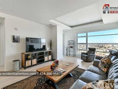 1141 N Old World 3rd St Unit 2806, Milwaukee, WI, 53203