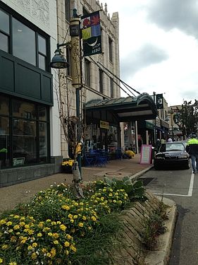 3rd image of 691 Washington Rd APT 301