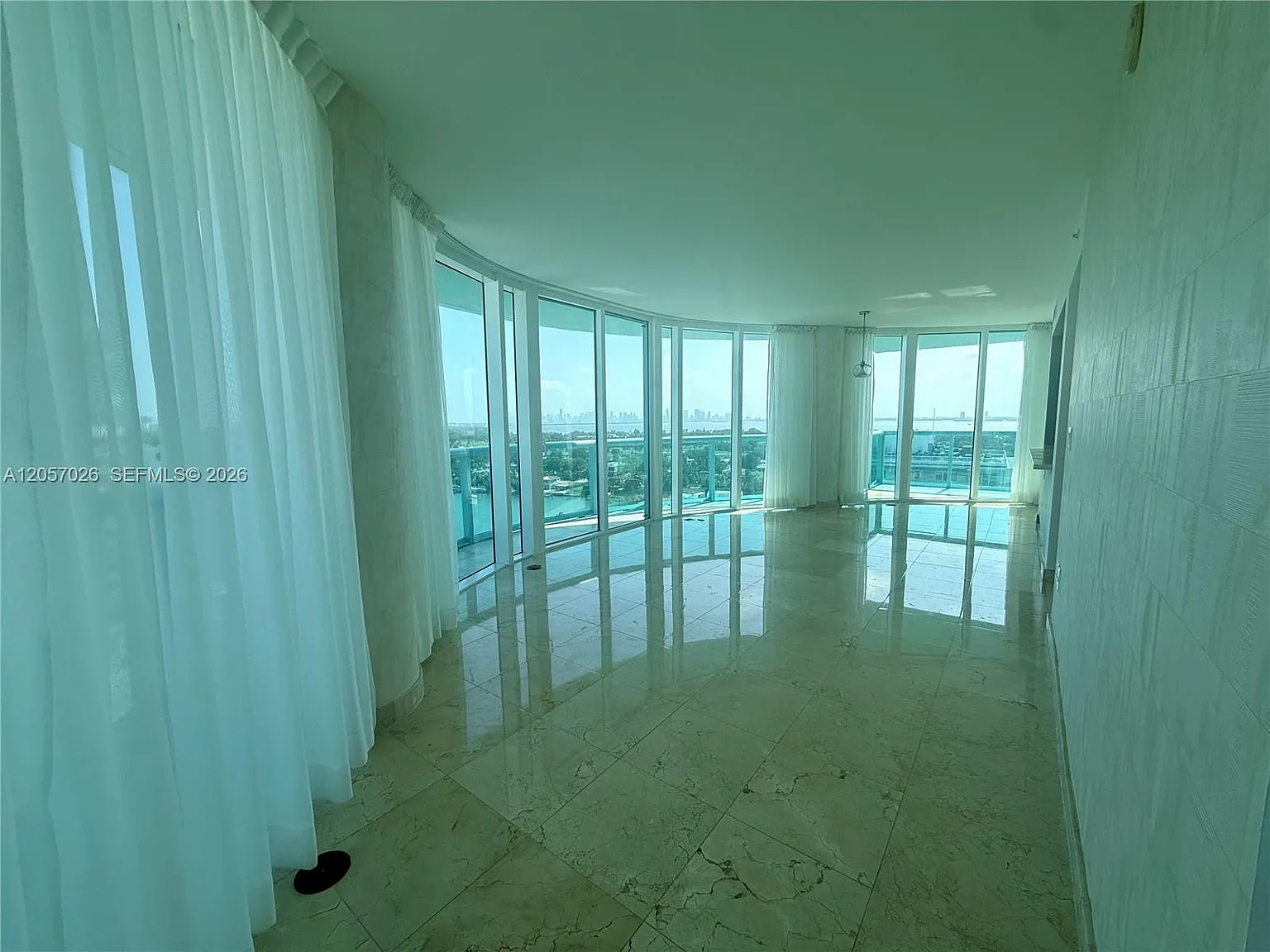 6000 Indian Creek Condo — Photo 4