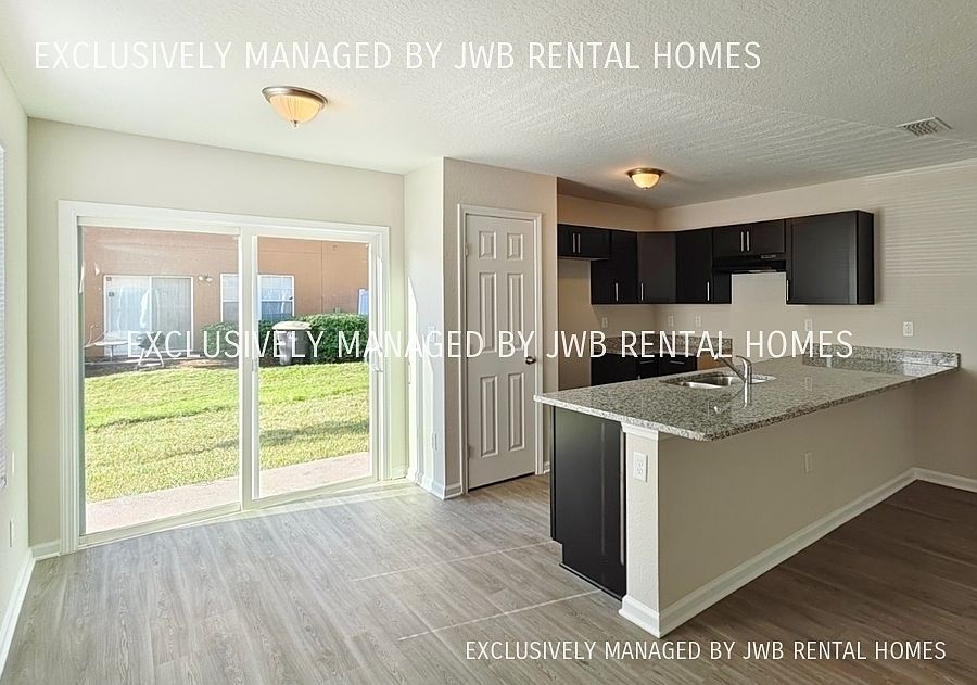 2nd image of 6810 Lake Mist Ln