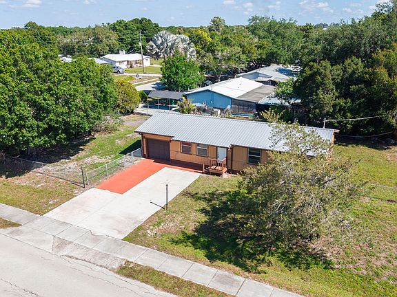 4th image of 612 SW 9th Street