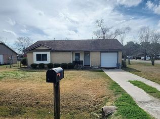 1702 Avenue B, Danbury, TX 77534