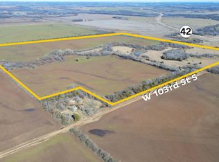 N &, Viola, KS 67149