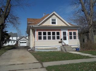 209 E Payson St, Pontiac, IL 61764