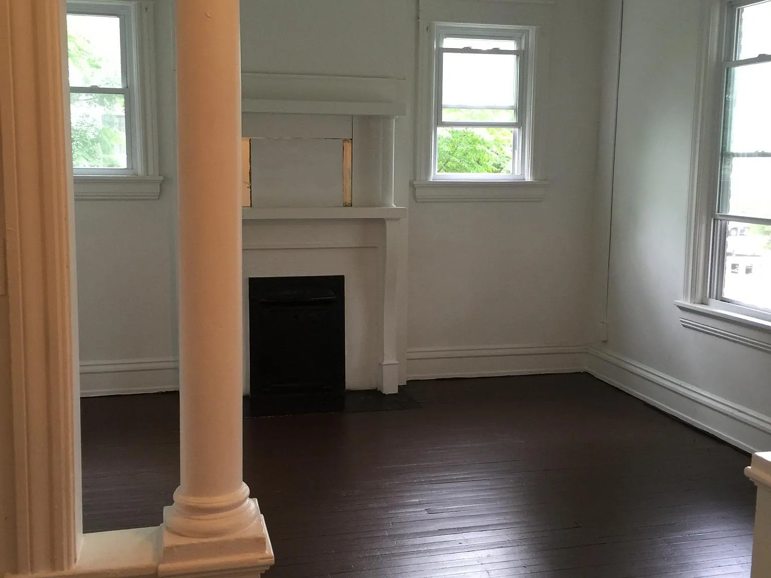 3 bed, 1000 sqft, $1,500 — Photo 2