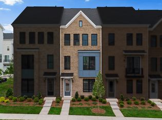 23083 Copper Tree Ter, Ashburn, VA 20148