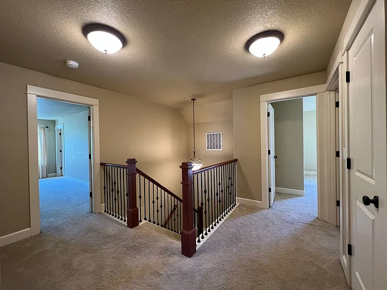3016 Hazel Ave — Photo 4