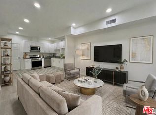 1409 N Hobart Blvd #101, Los Angeles, CA 90027