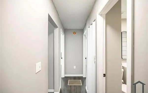 3998 Floyd Ave — Photo 9