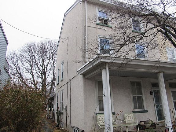 2nd image of 370 Lyceum Ave