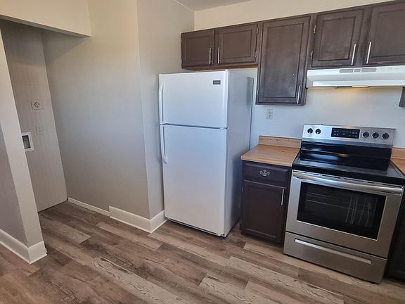 4th image of 1043 Mazatlan Cir APT B
