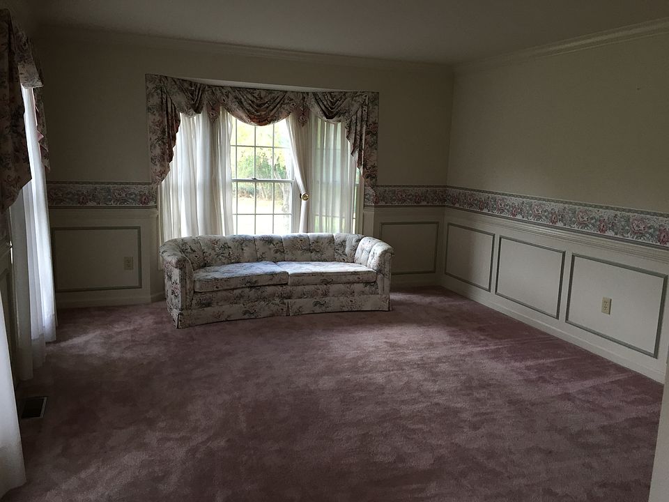 1st image of 7302 Rosewood Manor Ln