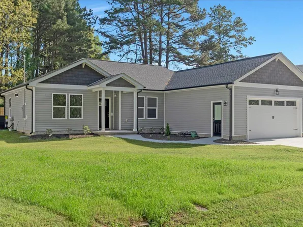 125 Davis St, Louisburg, NC 27549