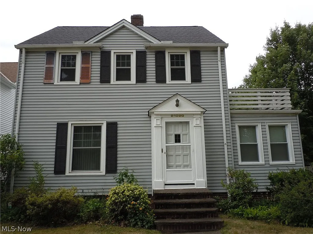 21020 S Lake Shore Blvd photo 1