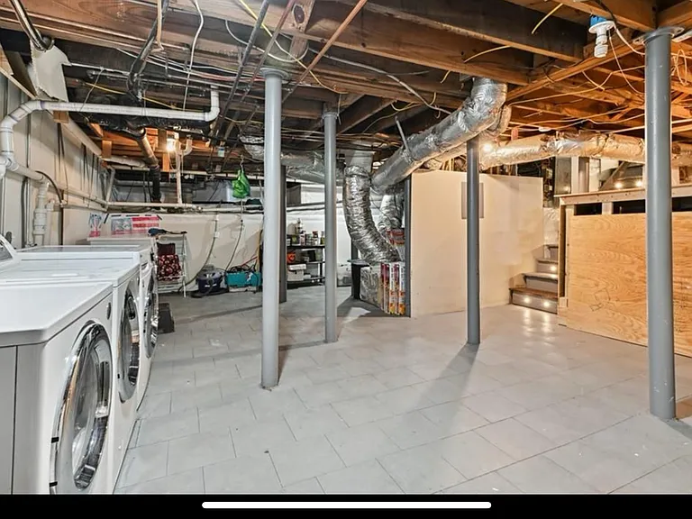 205 Lindbergh Dr NE — Photo 50
