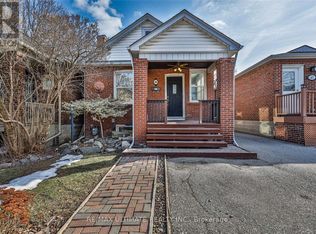 49 4th St, Toronto, ON M8V2Y2