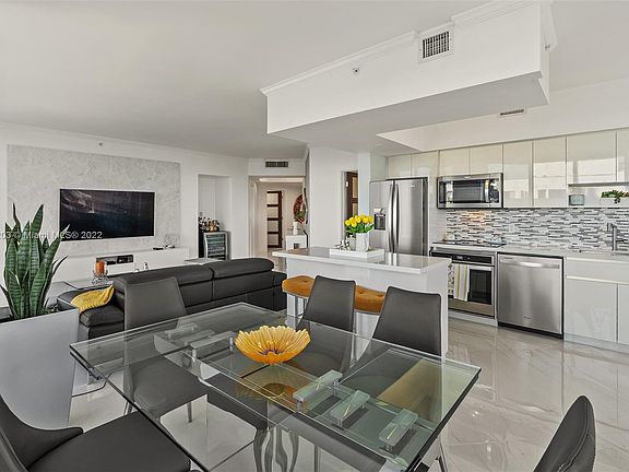 5th image of 4779 Collins Ave APT 2007