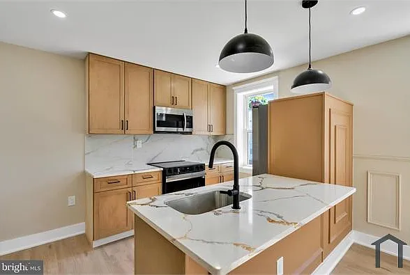 1274 Meigs Pl NE — Photo 4