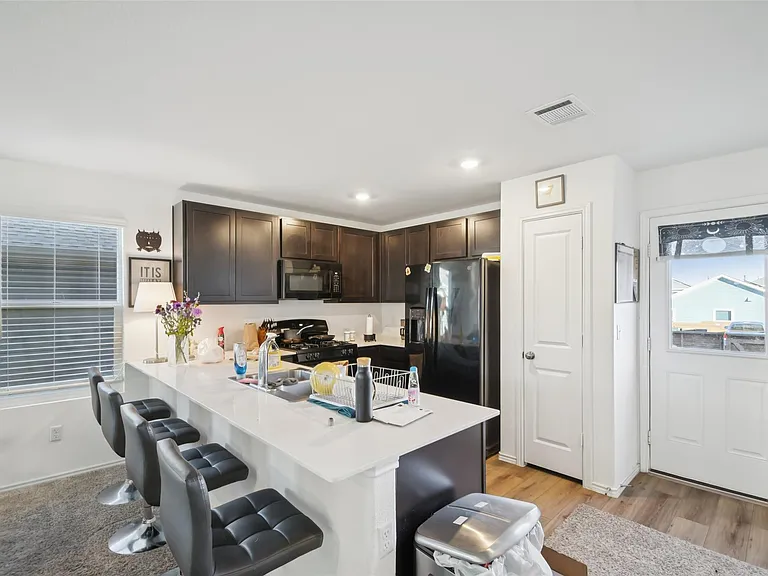 857 Powell St — Photo 11