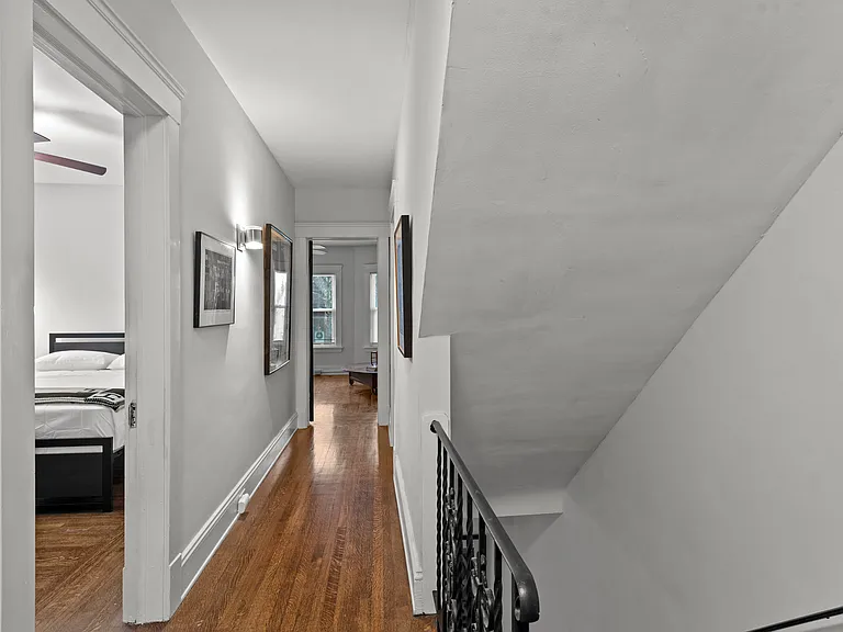 2277 S Overlook Rd — Photo 28