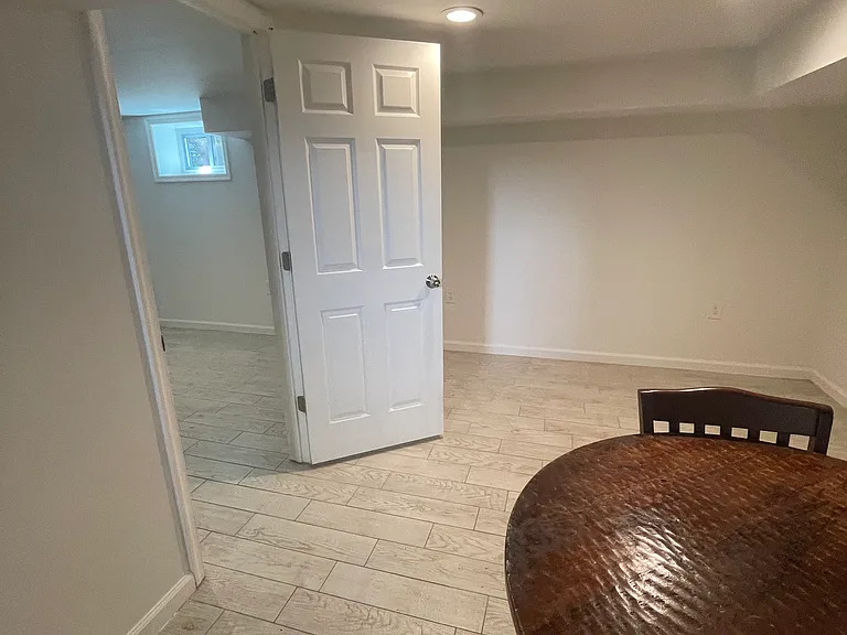 1325 S Buchanan St — Photo 2