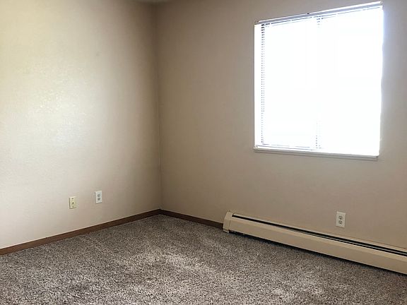 5th image of 344 Wallace St APT B12